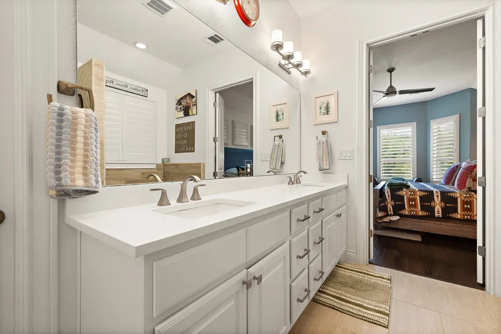 204 Everton Cove Lakeway, TX 78738