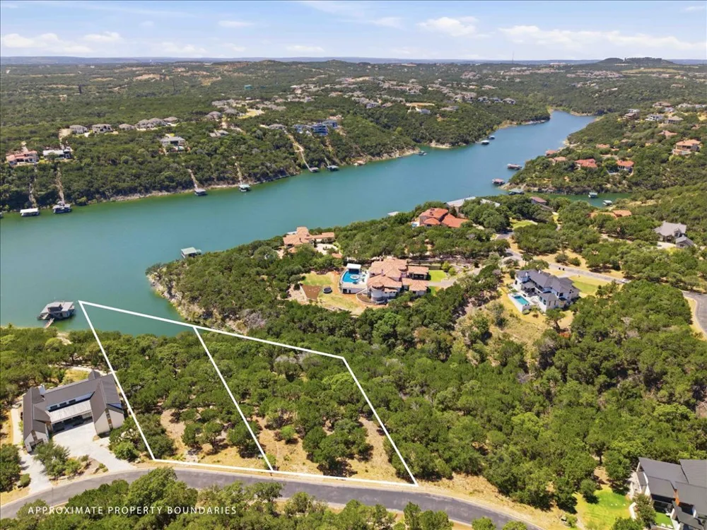 18005 Breakwater Drive Jonestown, TX 78645
