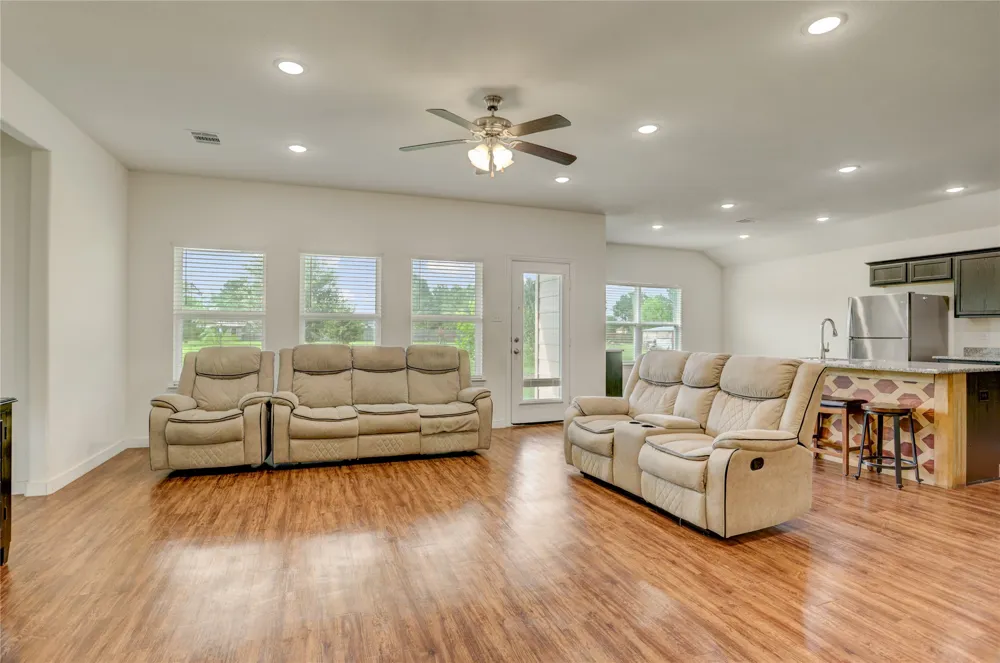503 Road 5138 Road Cleveland, TX 77327