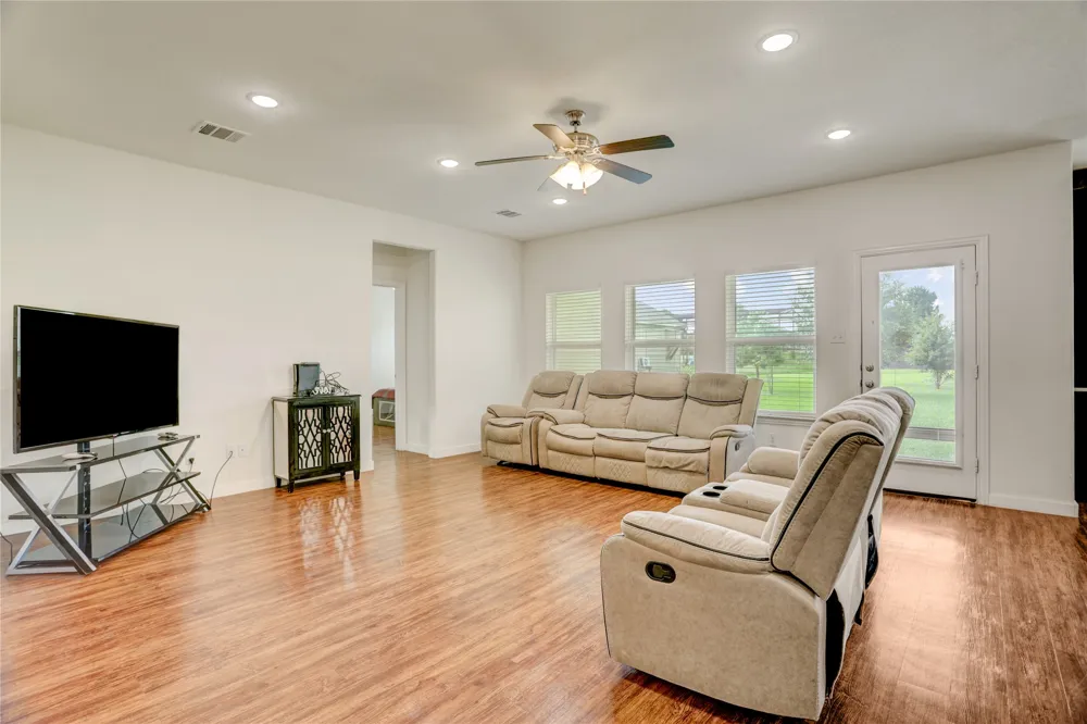 503 Road 5138 Road Cleveland, TX 77327