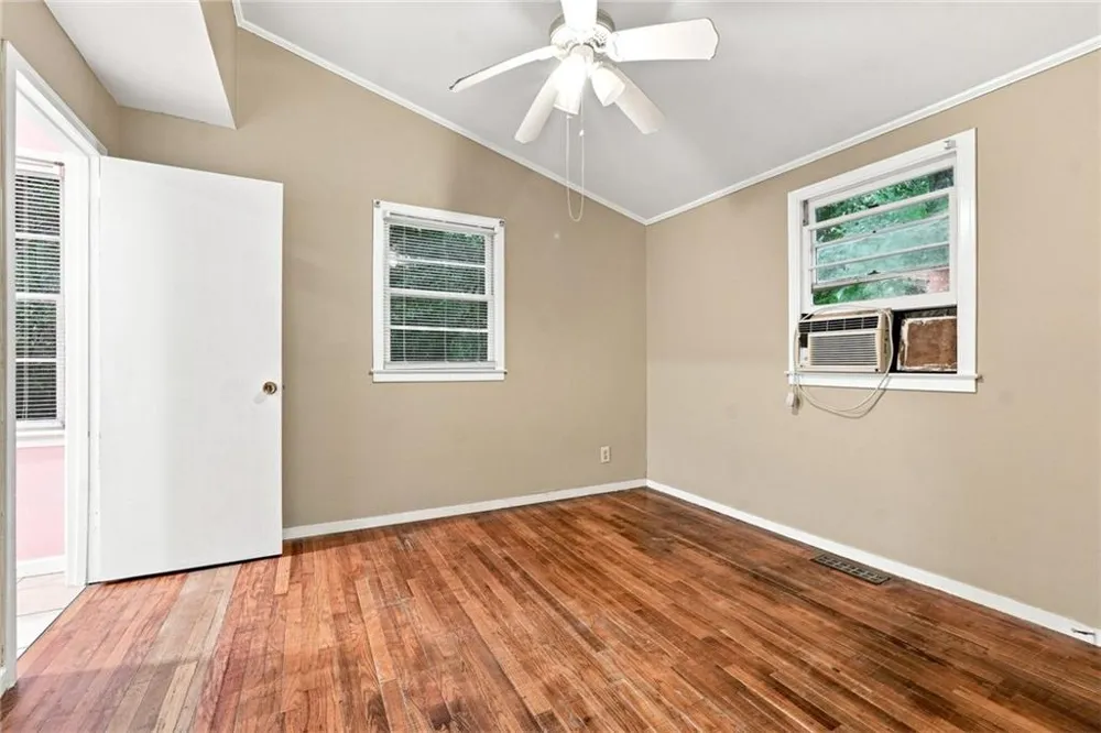 3141 Mckenzie Road East Point, GA 30344