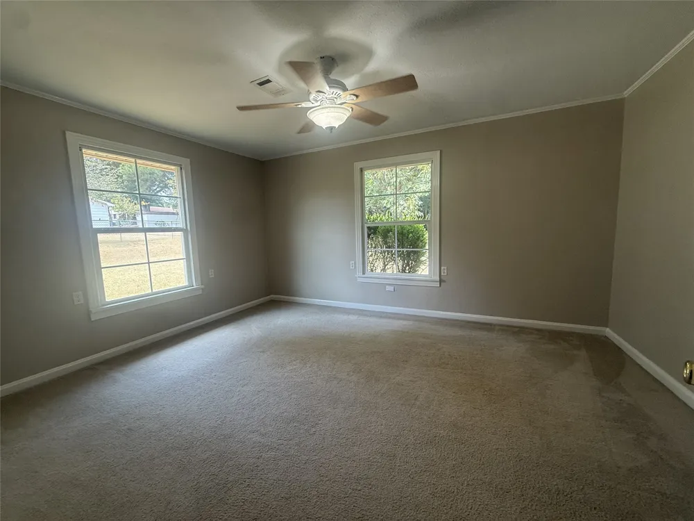 304 6th Street NW Springhill, LA 71075