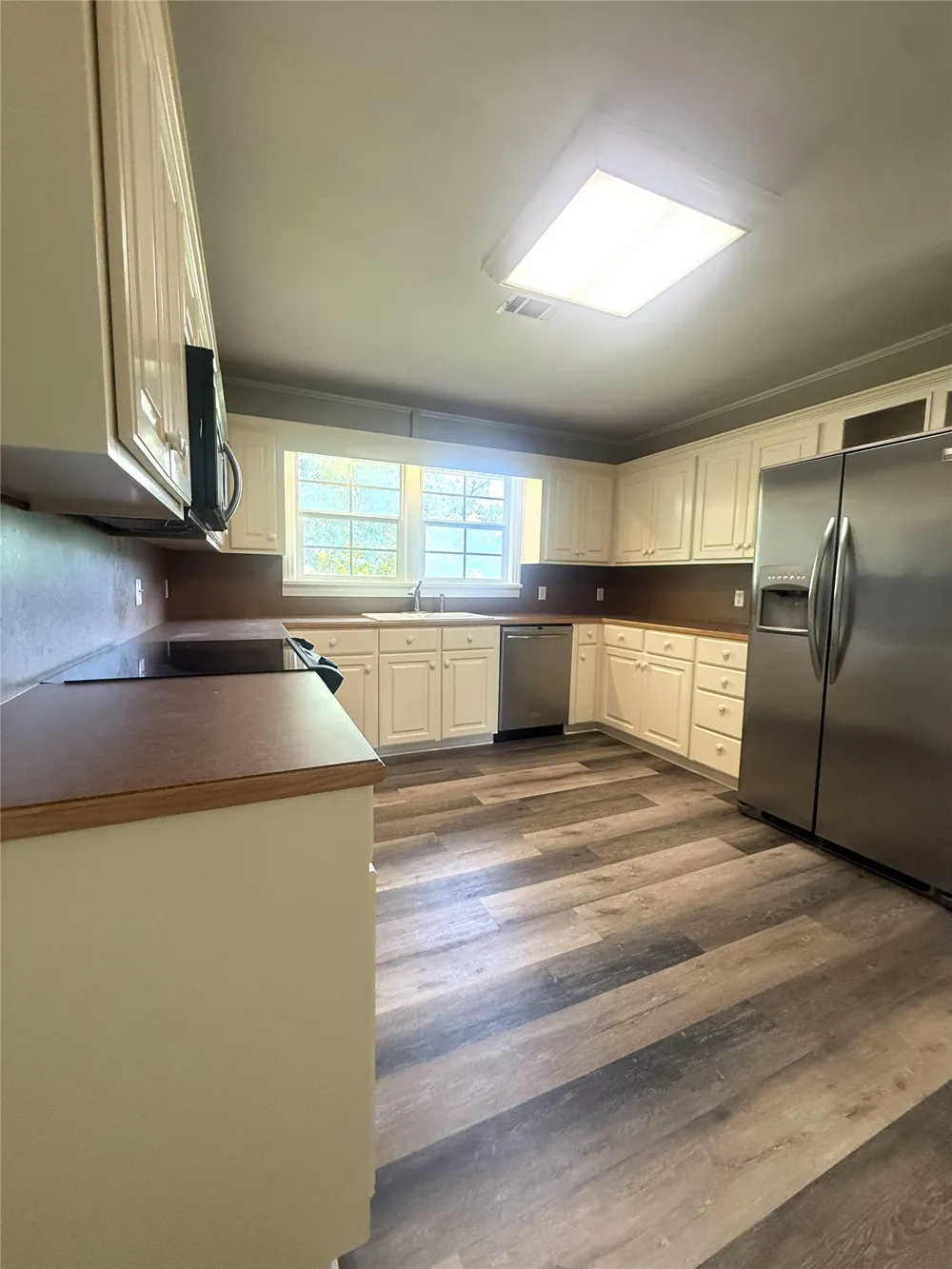 304 6th Street NW Springhill, LA 71075