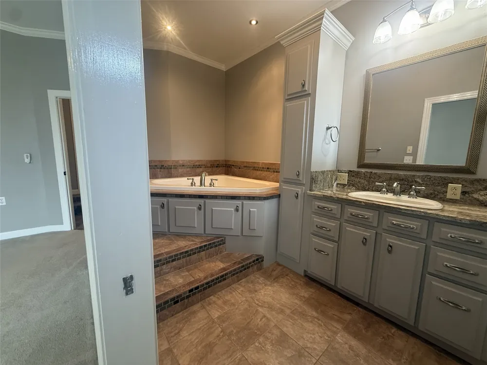 304 6th Street NW Springhill, LA 71075