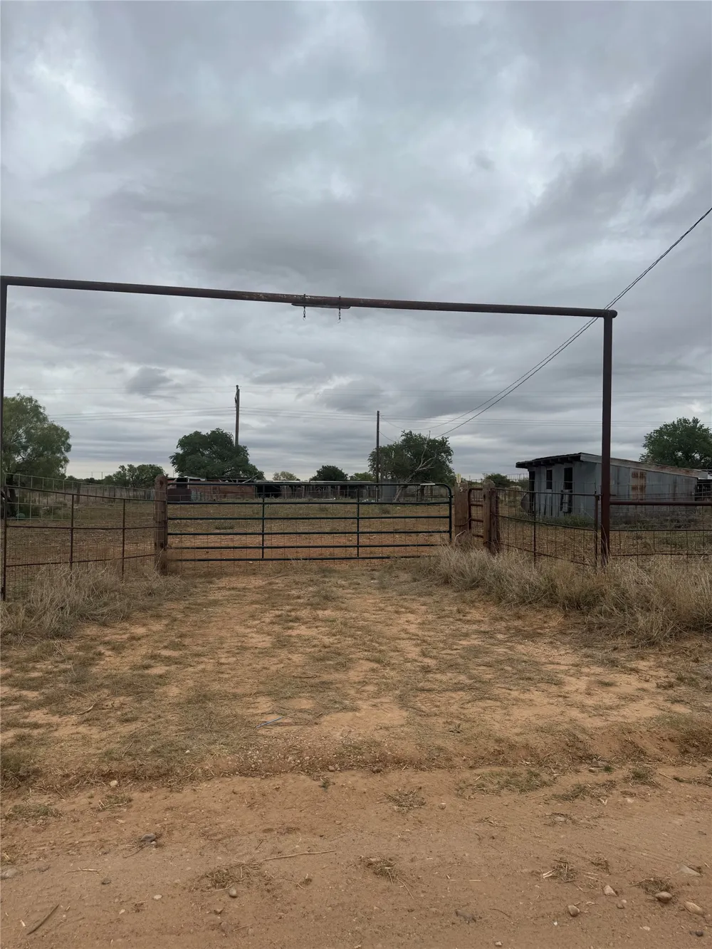 Florez Road Quanah, TX 79252