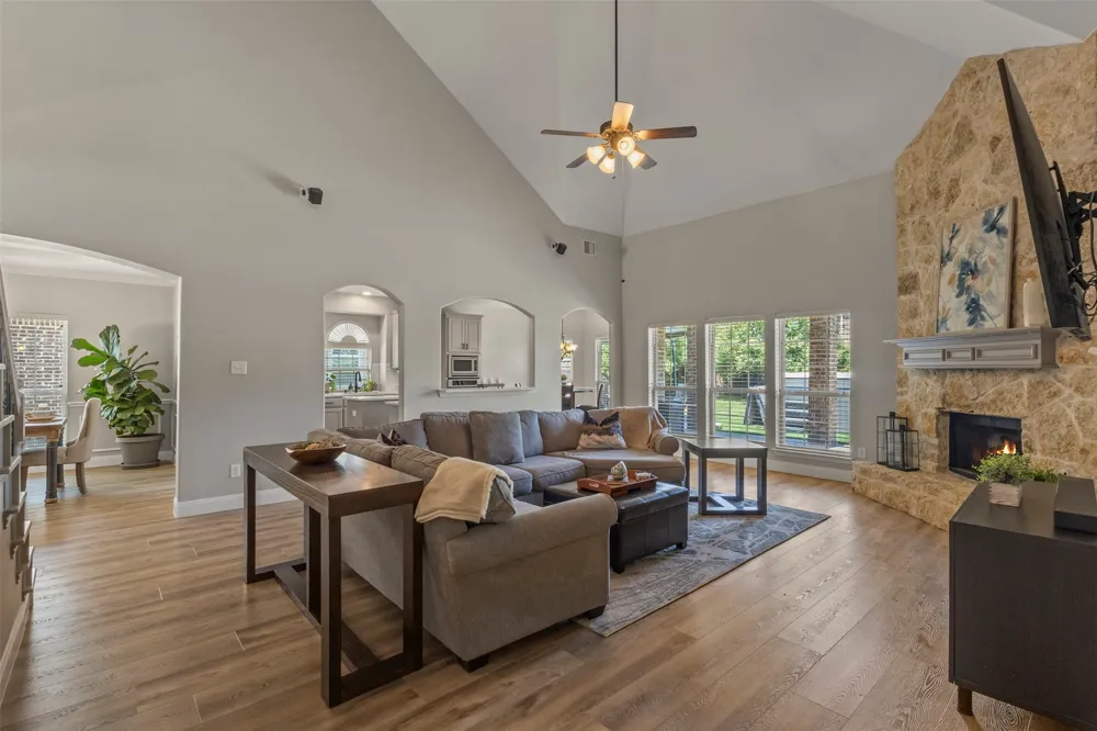 13909 Sparrow Hill Drive Little Elm, TX 75068