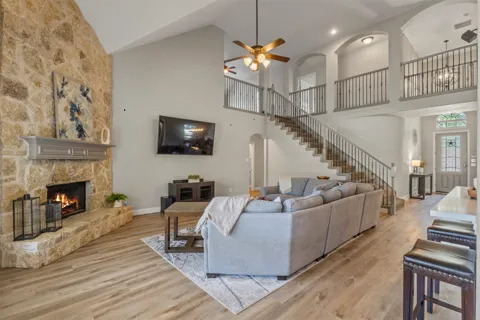 13909 Sparrow Hill Drive