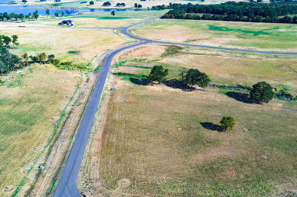315 Lakewood Lane Honey Grove, TX 75446