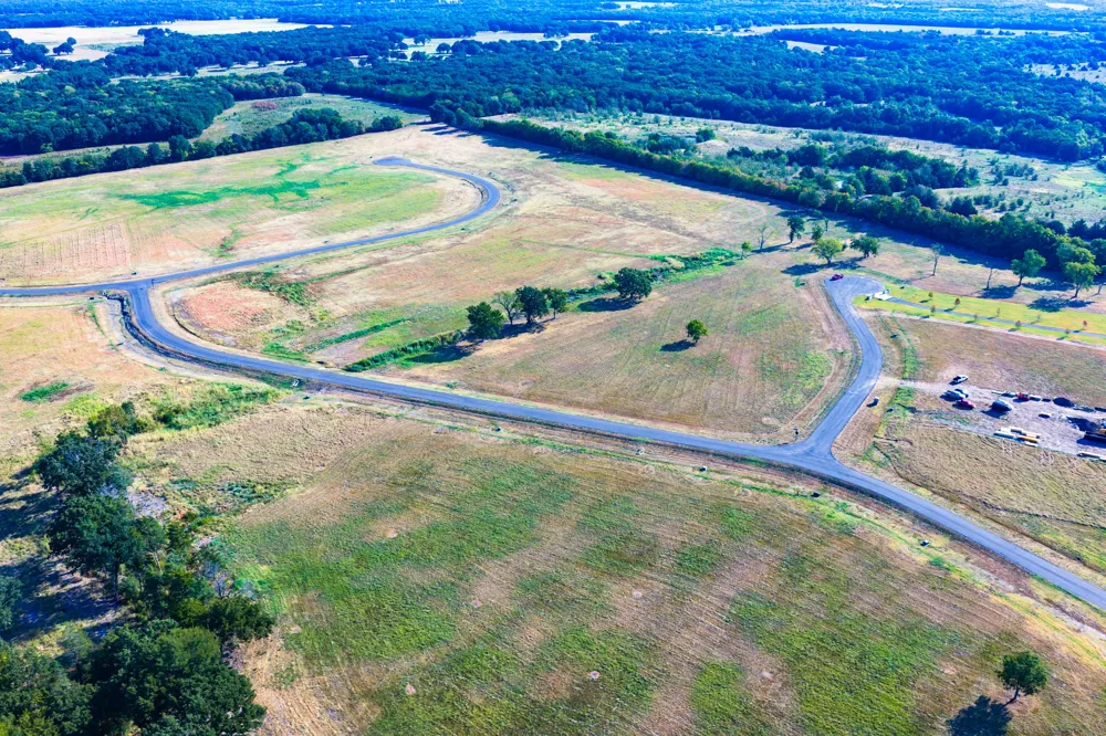 315 Lakewood Lane Honey Grove, TX 75446
