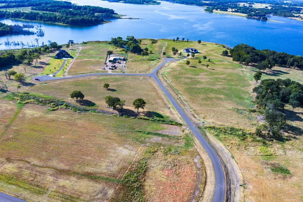 315 Lakewood Lane Honey Grove, TX 75446