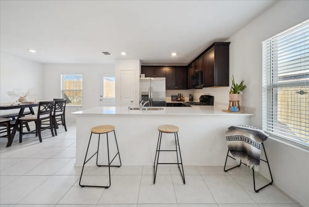 1005 Crestview Drive Hutchins, TX 75141