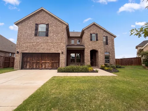 817 Shallow Creek Way