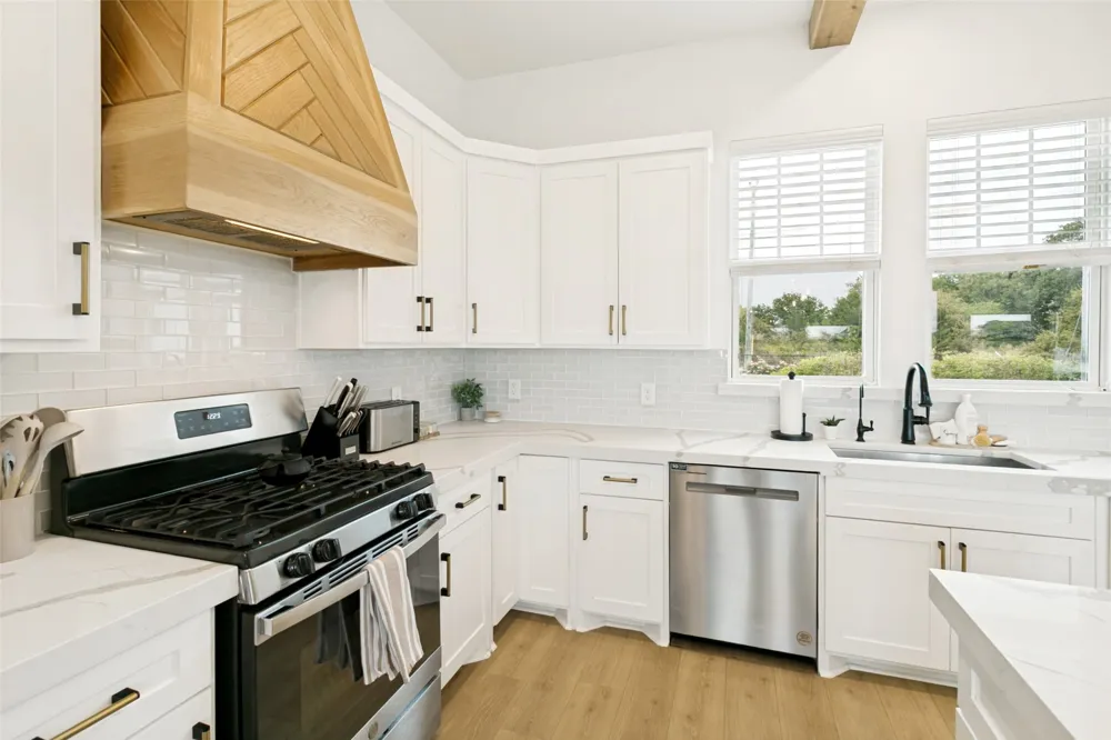 128 Chambers Creek Trail Alvarado, TX 76009