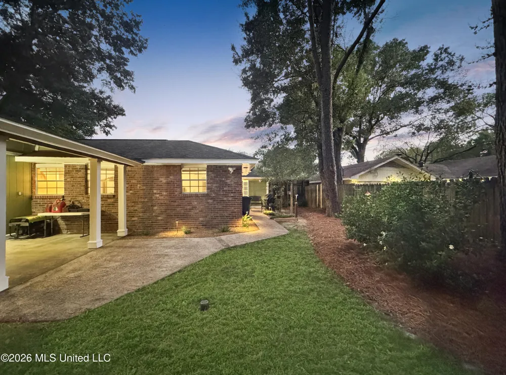 1480 Westbrook Road Jackson, MS 39211