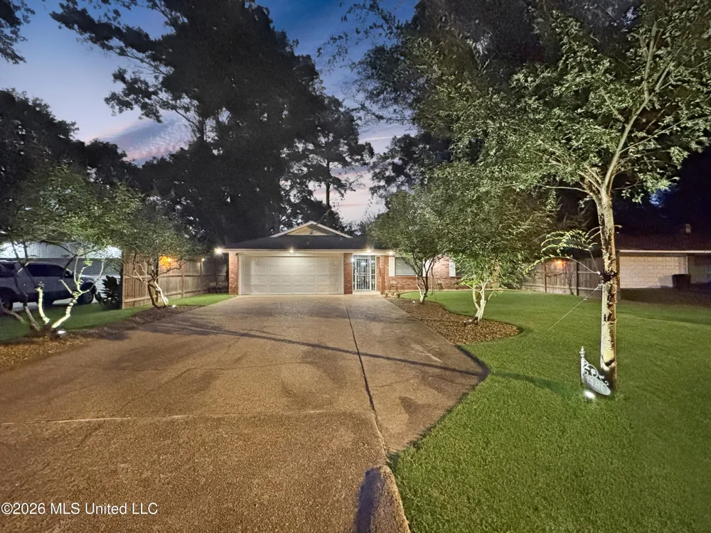 1480 Westbrook Road Jackson, MS 39211
