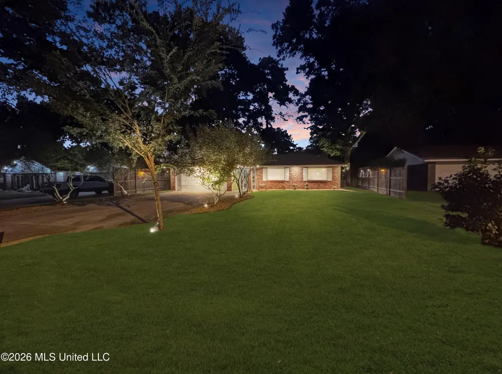 1480 Westbrook Road Jackson, MS 39211