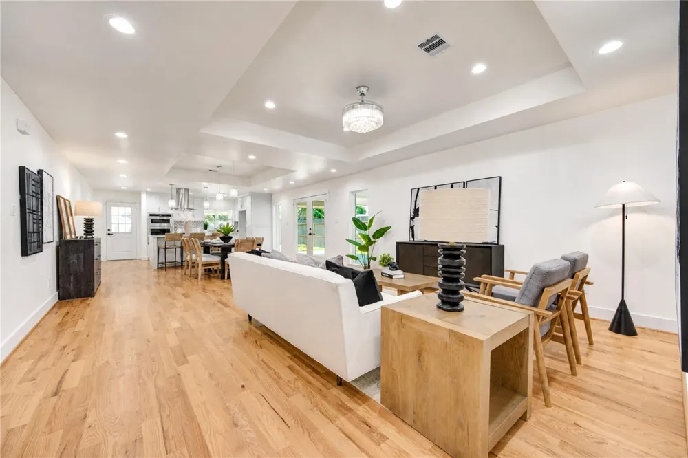 6003 W 43rd Street Houston, TX 77092