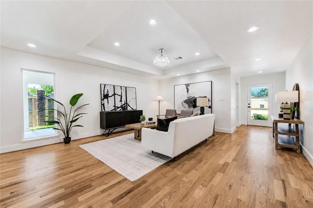 6003 W 43rd Street Houston, TX 77092