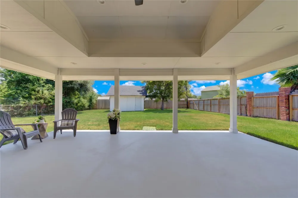 6003 W 43rd Street Houston, TX 77092