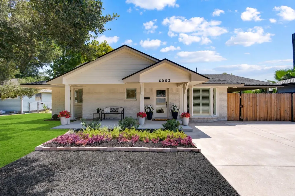 6003 W 43rd Street Houston, TX 77092