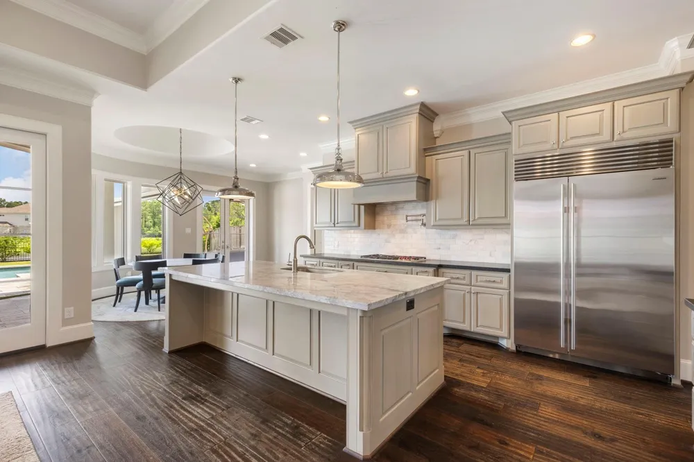 6806 E Warwick Lake Lane Spring, TX 77389