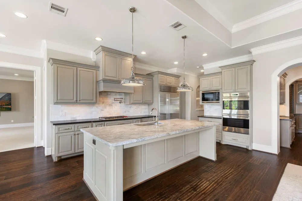 6806 E Warwick Lake Lane Spring, TX 77389