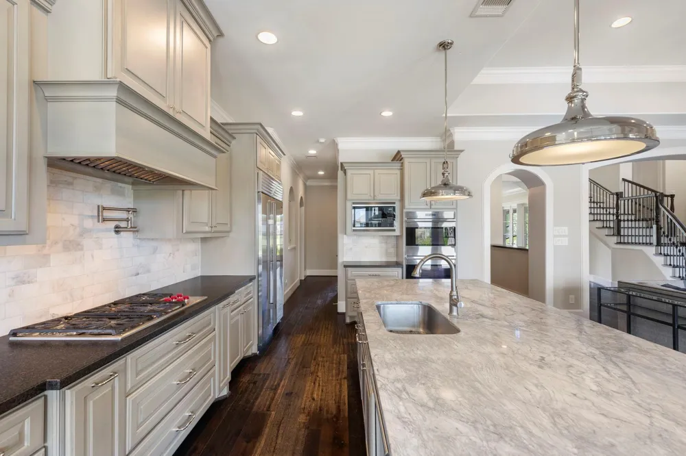 6806 E Warwick Lake Lane Spring, TX 77389