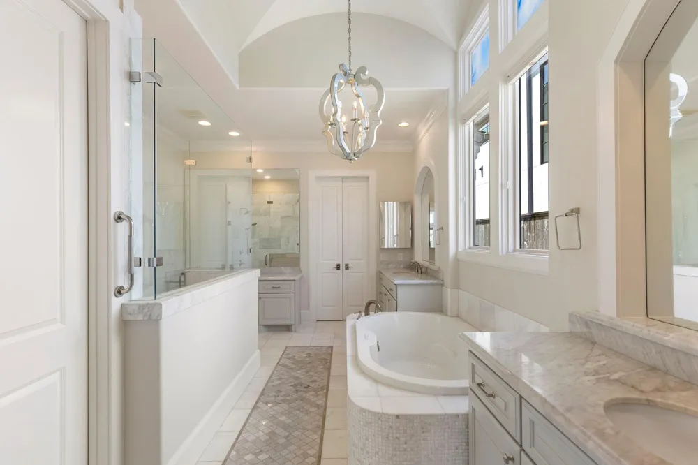 6806 E Warwick Lake Lane Spring, TX 77389
