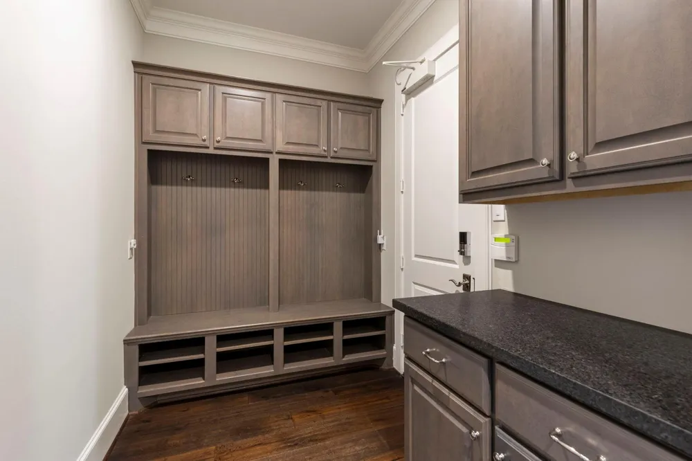 6806 E Warwick Lake Lane Spring, TX 77389