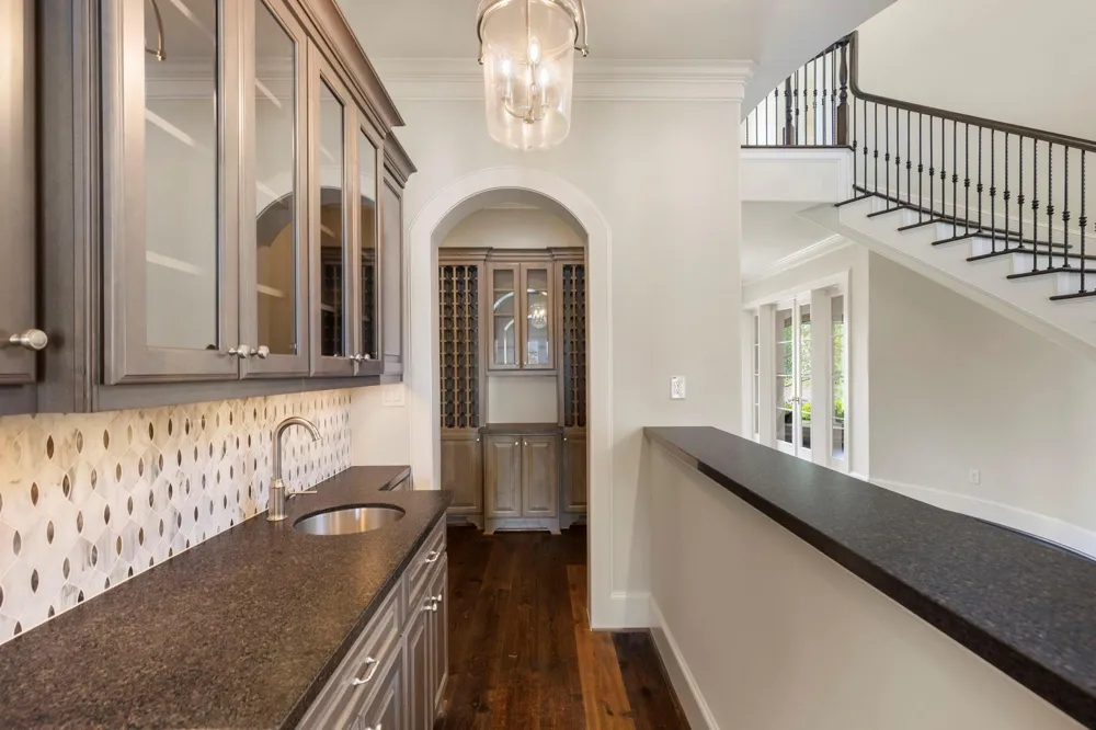 6806 E Warwick Lake Lane Spring, TX 77389