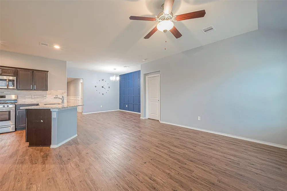 14015 Lake Crescent Drive Conroe, TX 77384