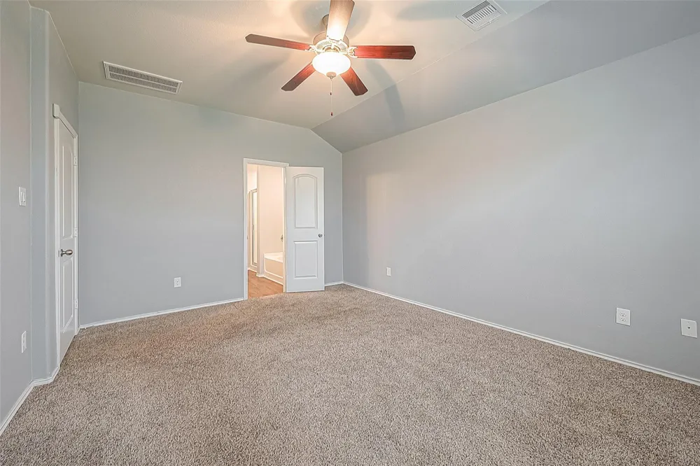 14015 Lake Crescent Drive Conroe, TX 77384