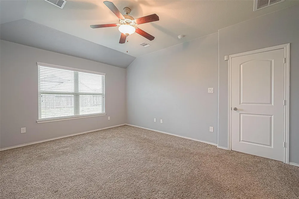 14015 Lake Crescent Drive Conroe, TX 77384