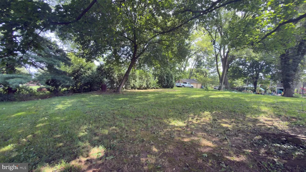1506 W TRINDLE ROAD Carlisle, PA 17015