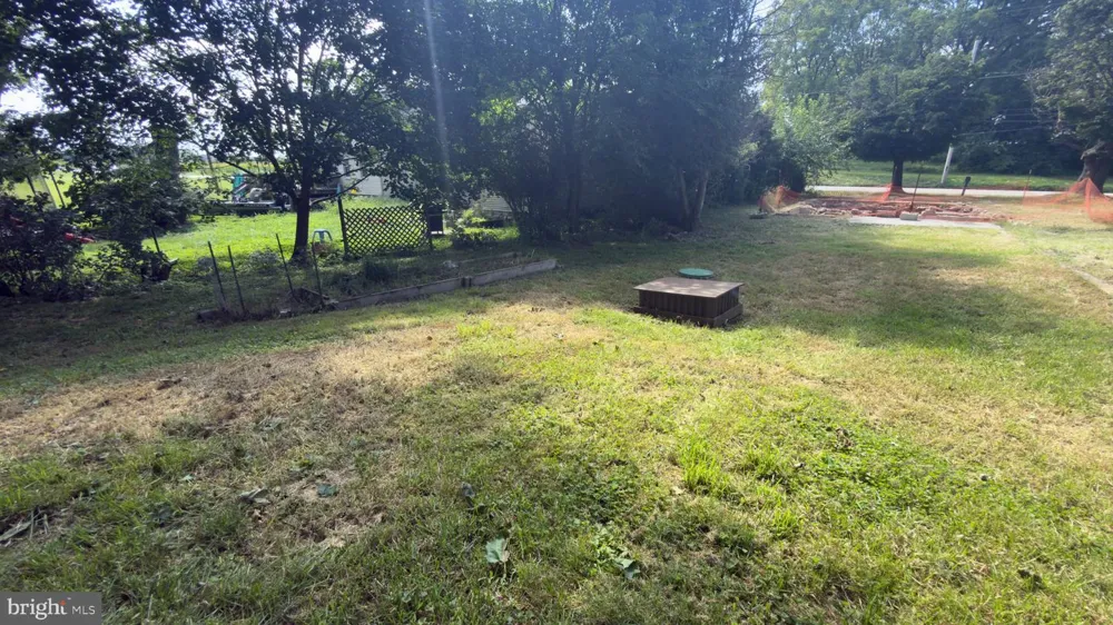 1506 W TRINDLE ROAD Carlisle, PA 17015