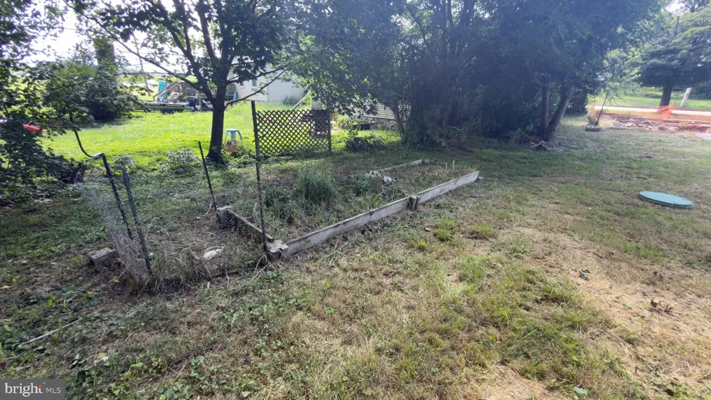 1506 W TRINDLE ROAD Carlisle, PA 17015