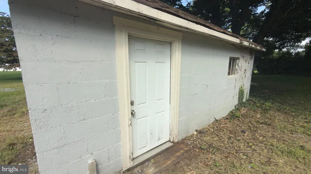 1506 W TRINDLE ROAD Carlisle, PA 17015