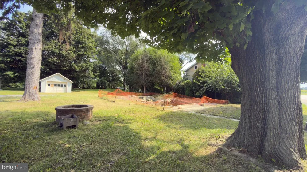 1506 W TRINDLE ROAD Carlisle, PA 17015