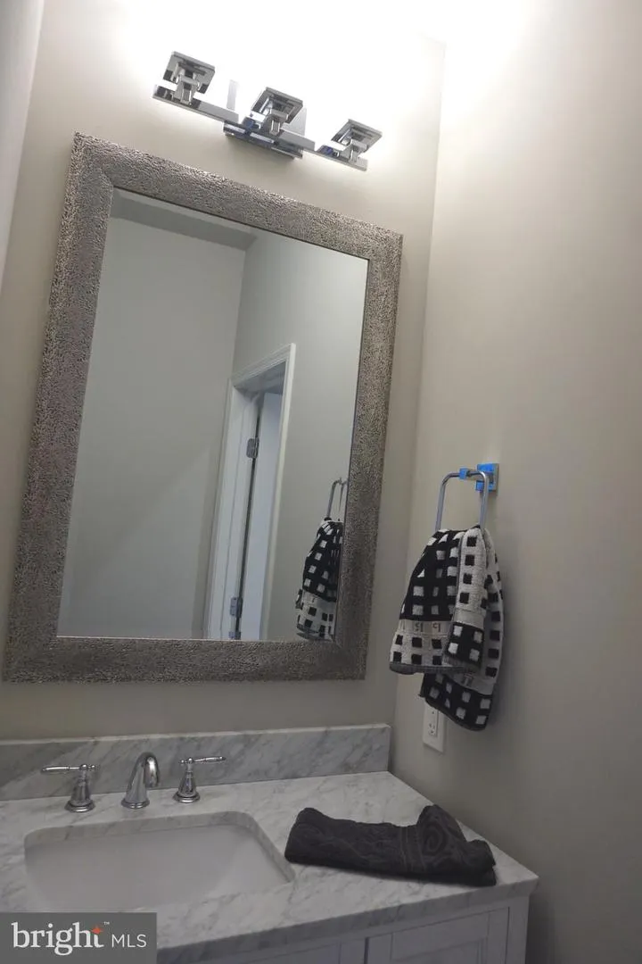 208 BRYAN AVENUE Gaithersburg, MD 20877