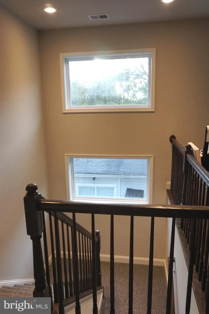 208 BRYAN AVENUE Gaithersburg, MD 20877