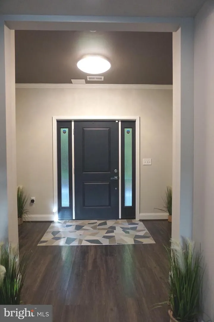 208 BRYAN AVENUE Gaithersburg, MD 20877
