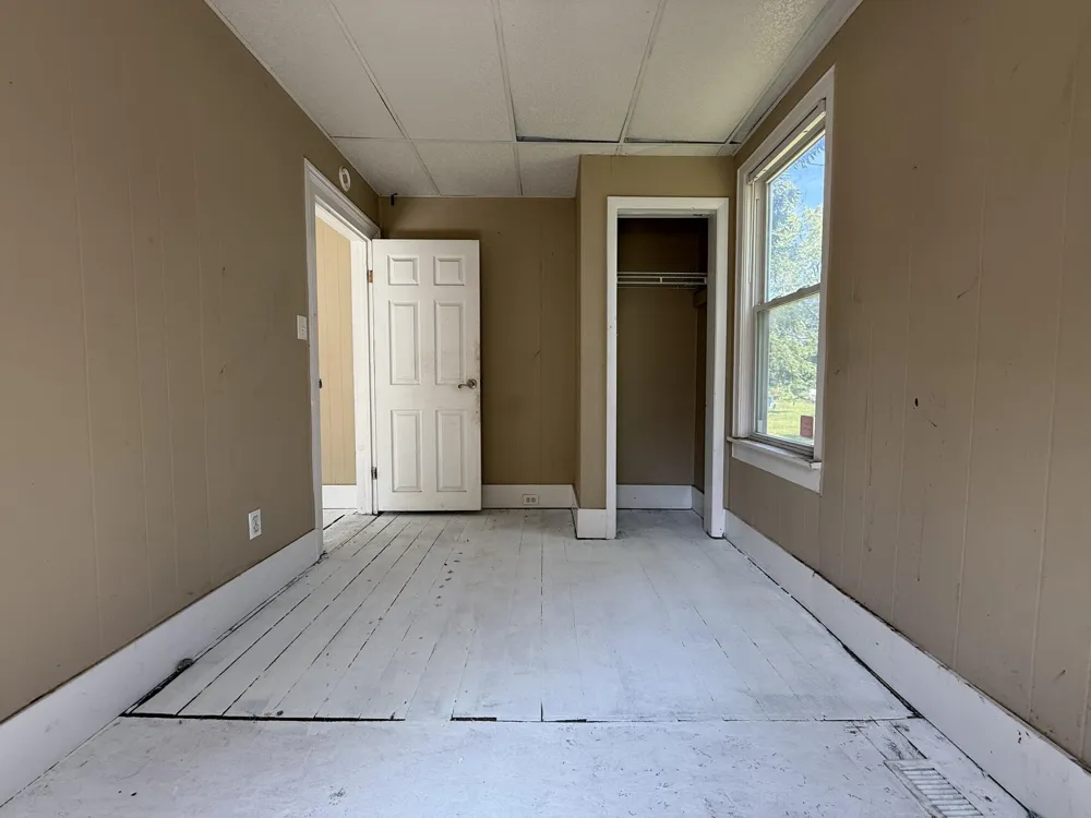 758 Oak Avenue Muskegon, MI 49442