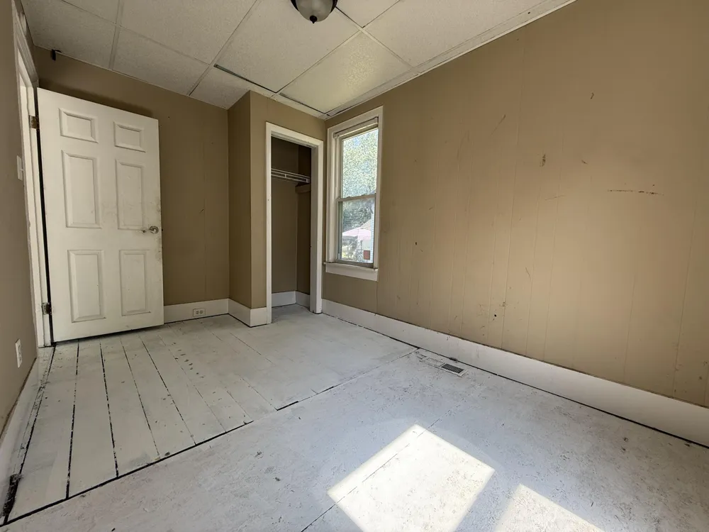 758 Oak Avenue Muskegon, MI 49442