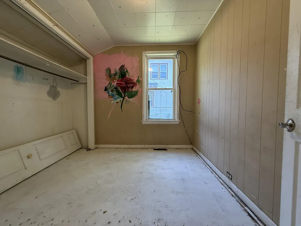 758 Oak Avenue Muskegon, MI 49442
