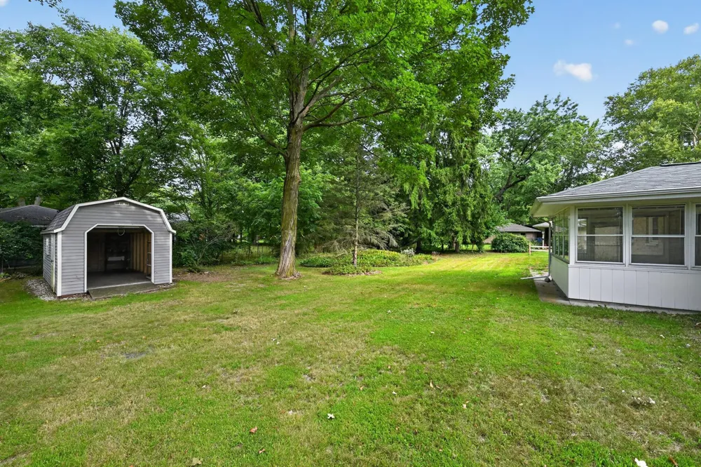 2119 Clark Avenue Kalamazoo, MI 49048