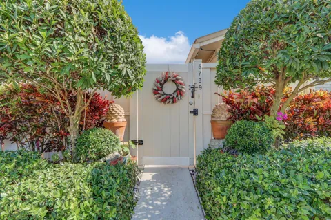 5789 Golden Eagle Circle