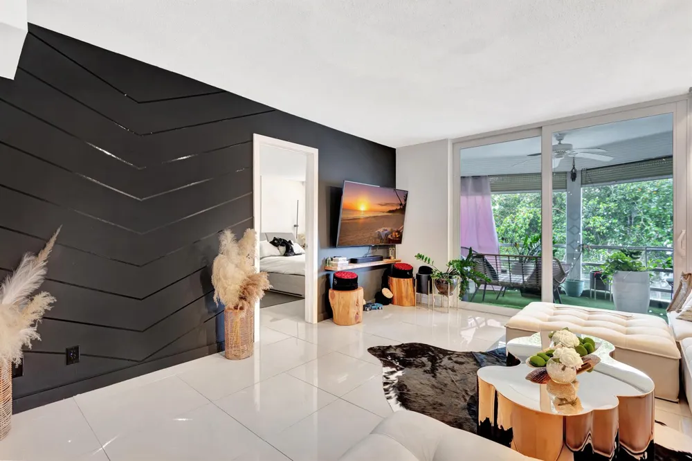 400 SE 10TH STREET #302 Deerfield Beach, FL 33441