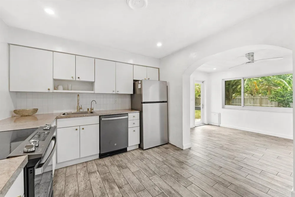 4641 SW 25TH TERRACE Dania Beach, FL 33312