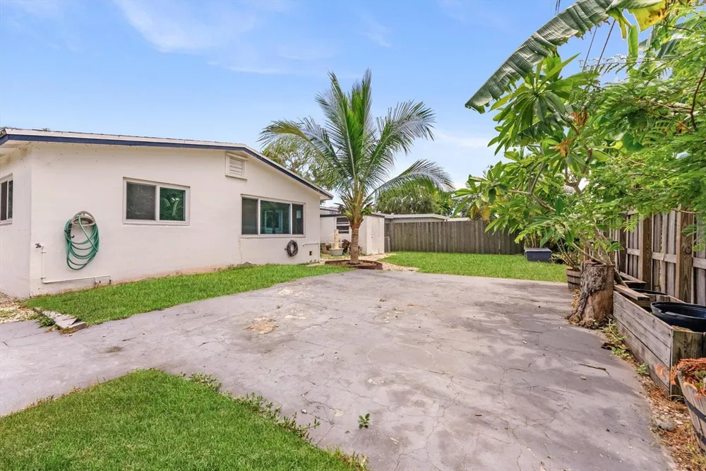 4641 SW 25TH TERRACE Dania Beach, FL 33312