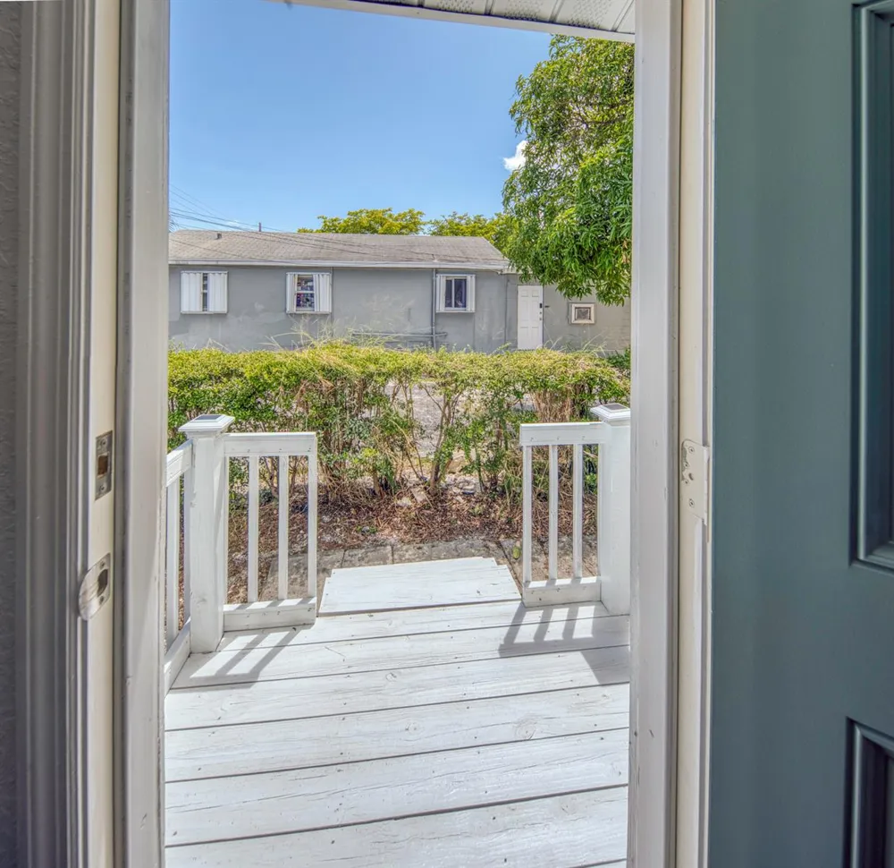 708 H STREET 